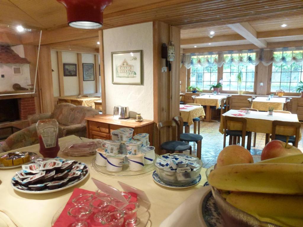 Post Hardermannli Hotel Unterseen Екстериор снимка
