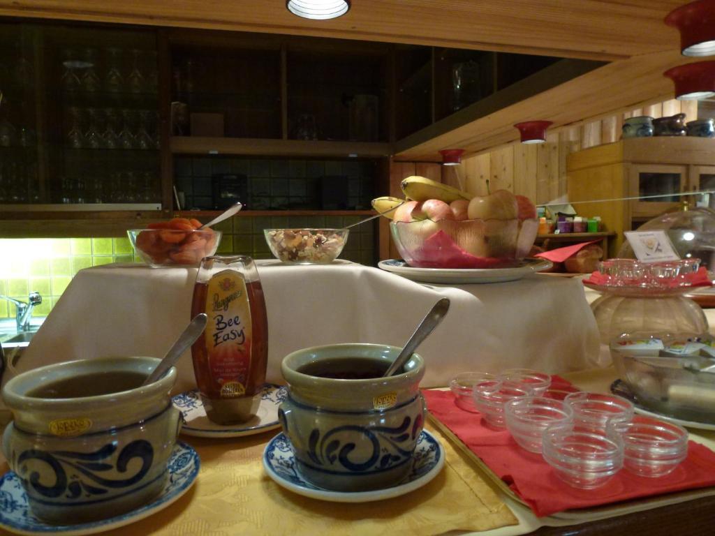 Post Hardermannli Hotel Unterseen Екстериор снимка