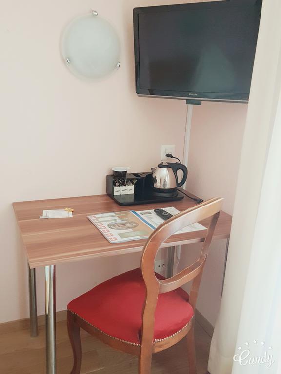 Post Hardermannli Hotel Unterseen Екстериор снимка
