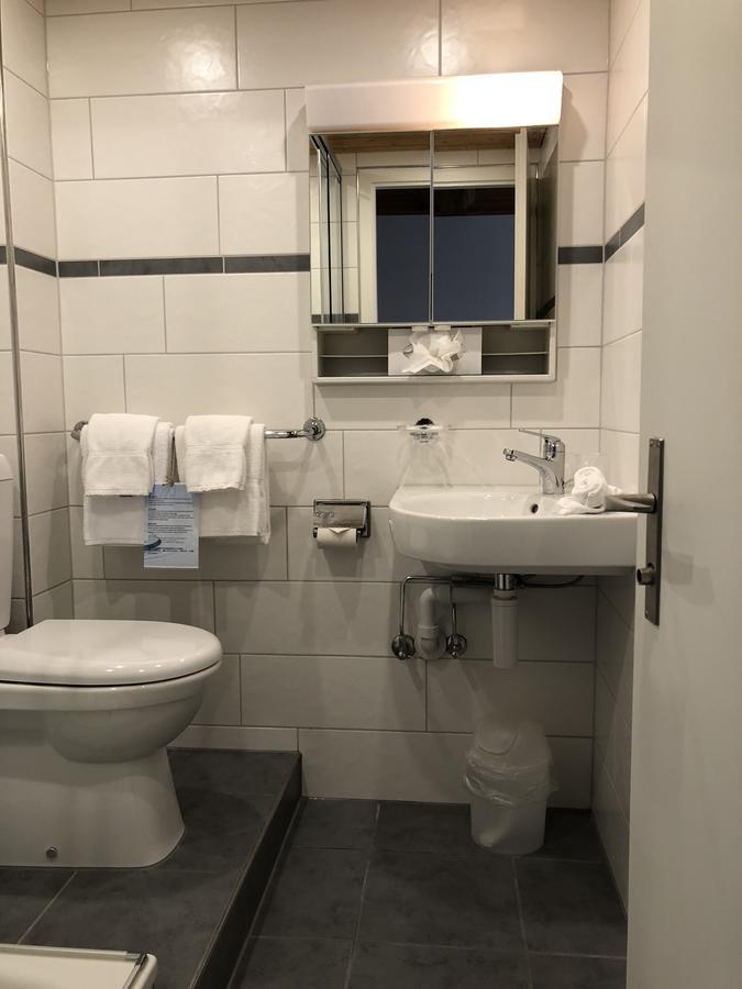 Post Hardermannli Hotel Unterseen Екстериор снимка