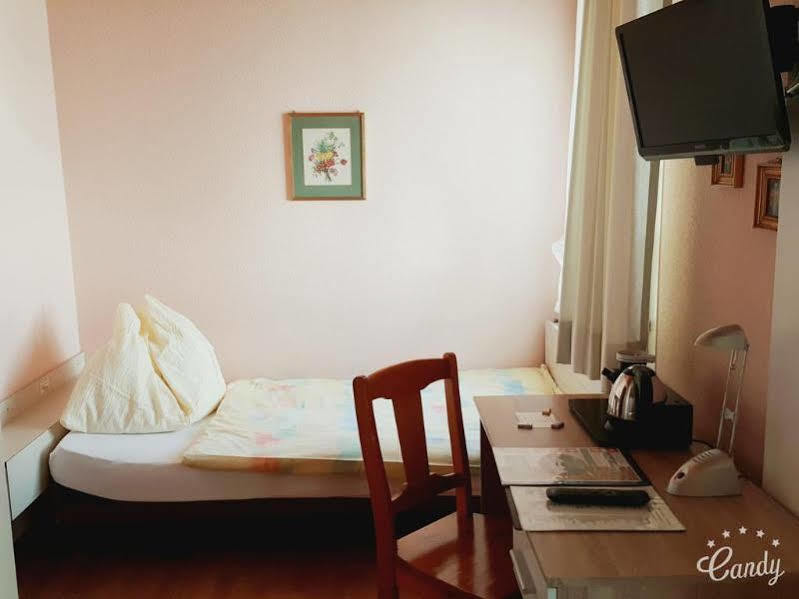 Post Hardermannli Hotel Unterseen Екстериор снимка